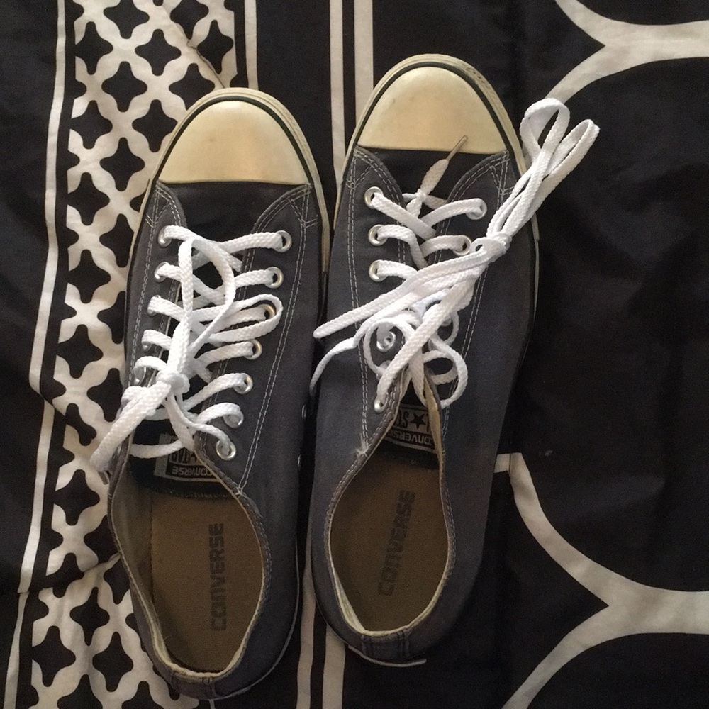 men’s navy blue converse